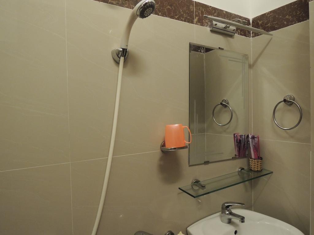 Hong Hoa Hotel Dalat Rum bild